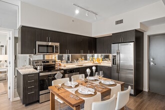 Resia Mangonia Lake in West Palm Beach, FL - Foto de edificio - Interior Photo