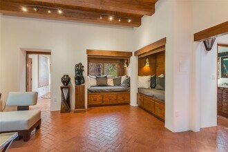 10 Sierra Rosa Loop in Santa Fe, NM - Building Photo - Building Photo