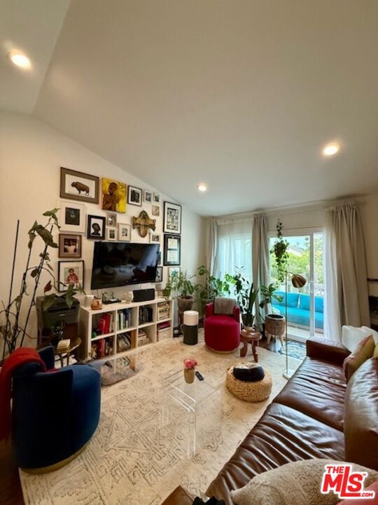 3802 Dunford Ln in Inglewood, CA - Building Photo - Building Photo