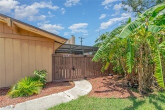 17287 Timber Oak Ln in Ft. Myers, FL - Building Photo - Building Photo
