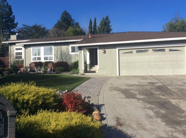 property at 9 Purple Hills Ct