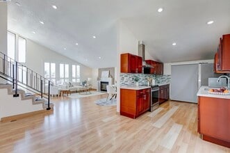 1475 Fry Ln in Hayward, CA - Building Photo - Building Photo