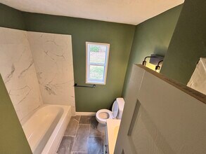 1639 Dixdale Ave in Louisville, KY - Building Photo - Building Photo