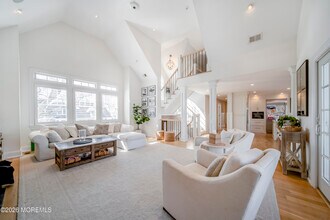 3 Elizabeth Pl in Monmouth Beach, NJ - Building Photo - Building Photo