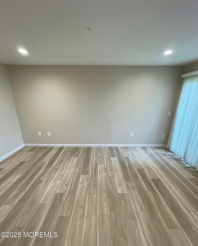 27 Meadow Green Cir in Englishtown, NJ - Building Photo - Building Photo