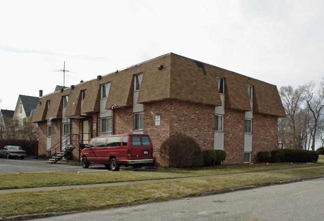 960 E Erie Ave in Lorain, OH - Building Photo - Building Photo