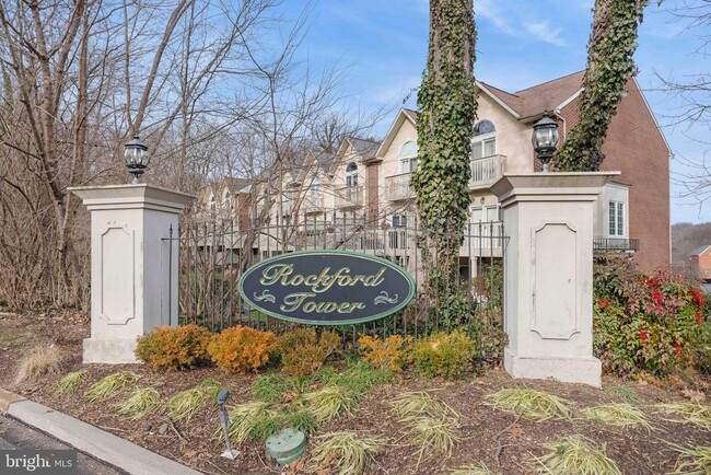 property at 7 Rockford Rd