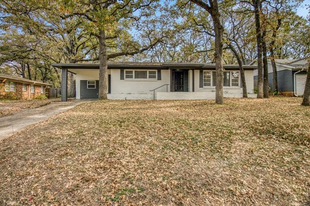 805 Ross Trail in Arlington, TX - Building Photo