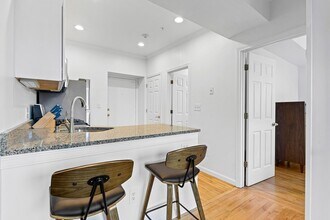 464 Hanover St in Boston, MA - Building Photo - Building Photo