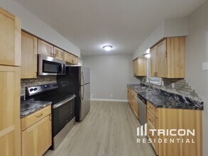 408 Riverview Dr in Monticello, MN - Building Photo - Building Photo