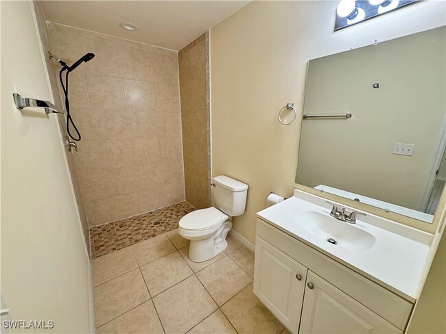 101 SE 13th St in Cape Coral, FL - Building Photo - Building Photo