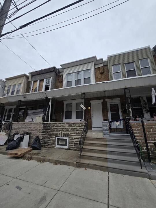 2936 Tulip St in Philadelphia, PA - Building Photo