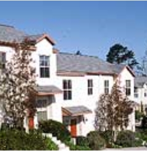 Schoolhouse Lane Apartments in Cambria, CA - Building Photo