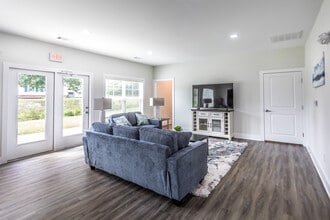 Purdy Place Apartments in Selmer, TN - Building Photo - Interior Photo