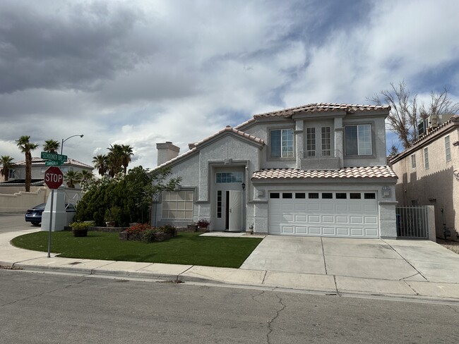 9156 Sangria Ln in Las Vegas, NV - Building Photo - Building Photo