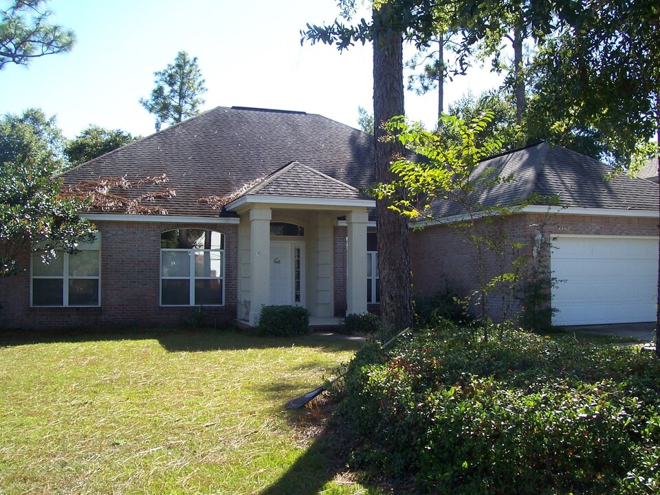 4468 Kingslynn Rd in Niceville, FL - Building Photo