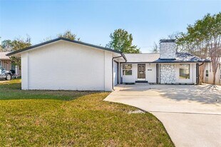 3624 High Bluff Dr in Dallas, TX - Building Photo