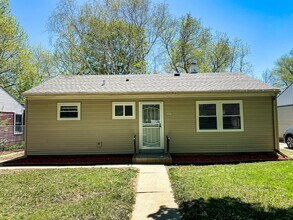 7407 W Sheridan Ave in Milwaukee, WI - Building Photo - Building Photo