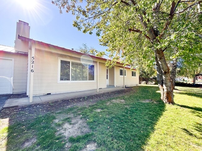 5216 Bartlett Ave in Klamath Falls, OR - Building Photo - Building Photo