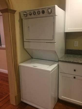 3906 Altamont Ave in Oakland, CA - Building Photo - Building Photo