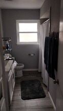 9635 Beverly Hill St in Houston, TX - Building Photo - Building Photo