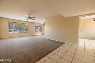 10005 W Oak Ridge Dr in Sun City, AZ - Building Photo - Building Photo