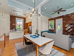 35 Saratoga St, Unit 2 in Boston, MA - Building Photo - Building Photo