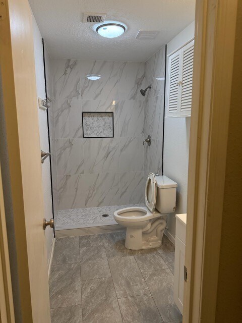 16723 Castle Fraser Dr in Houston, TX - Building Photo - Building Photo