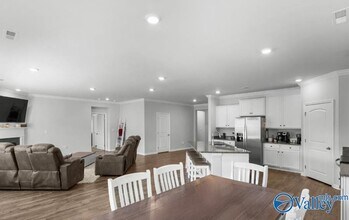 123 Barn Trail Way in Toney, AL - Building Photo - Building Photo