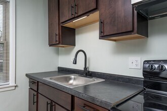 6612 S St Lawrence Ave in Chicago, IL - Building Photo - Building Photo