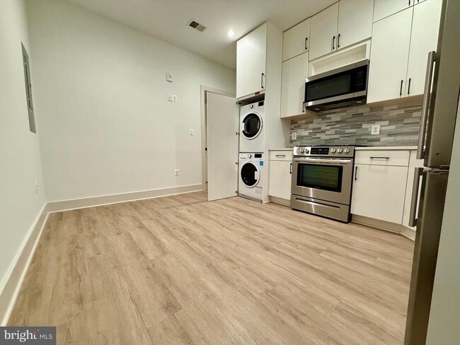 property at 256 15th St SE