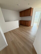 10470 Hollingsworth Way in San Diego, CA - Building Photo - Building Photo