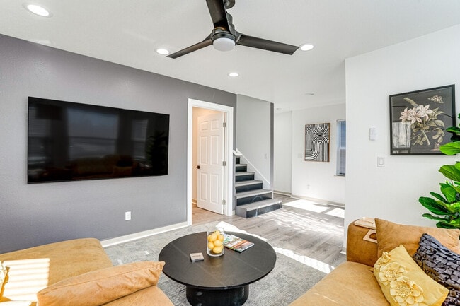 641 Central Ave in Alameda, CA - Building Photo - Building Photo