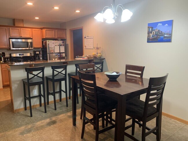 property at 564 NW Oxford Pl