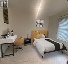 1813 Gerrard St E in Toronto, ON - Building Photo - Building Photo