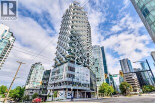 620 Cardero St in Vancouver, BC - Building Photo