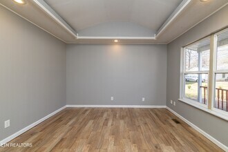 5601 Ludbury Ln NW in Knoxville, TN - Building Photo - Building Photo