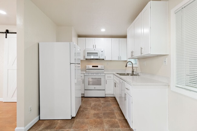 1127 Bella Vista Ave, Unit 1127