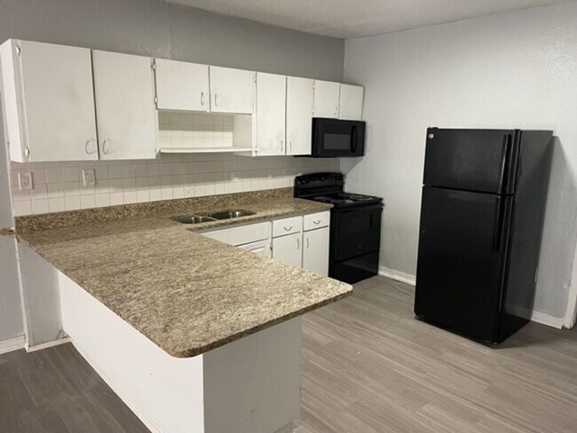 2915 N Highland Ave in Tampa, FL - Building Photo - Building Photo