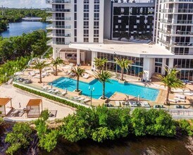 16385 Biscayne Blvd, Unit 2721 in Aventura, FL - Building Photo - Building Photo