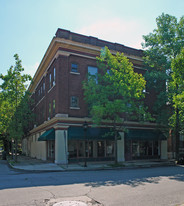 408 E 6th St in Dayton, OH - Foto de edificio - Building Photo