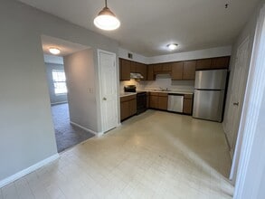 2430 Woodstock Ave in North Charleston, SC - Building Photo - Building Photo