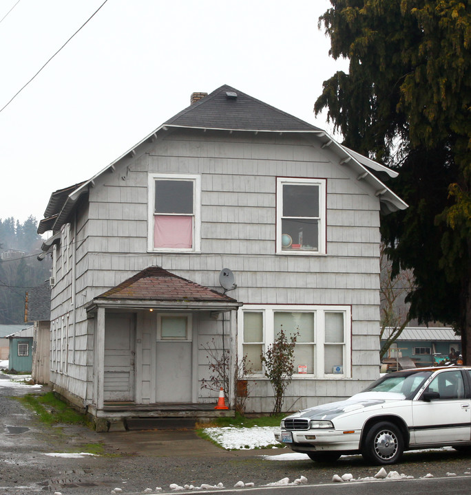 11105 Valley Ave E in Puyallup, WA - Building Photo