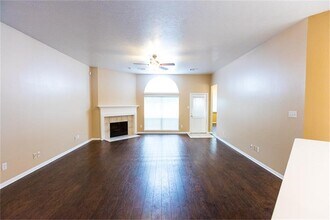 314 Blossomwood Dr in League City, TX - Building Photo - Building Photo