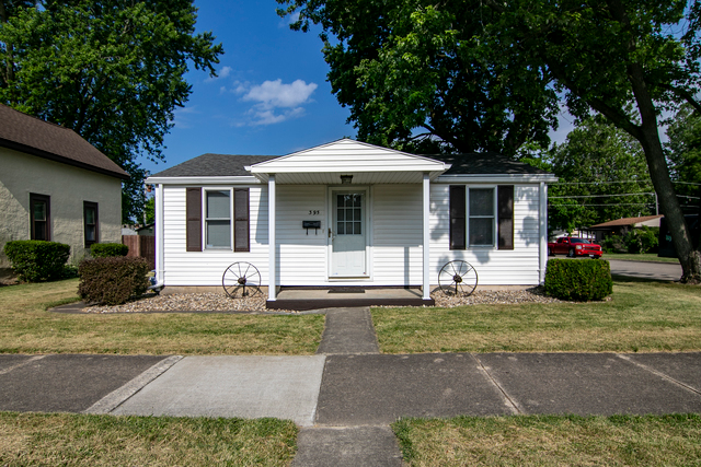 395 N Cleveland Ave in Bradley, IL - Building Photo