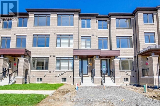 property at 53 Ravenbury St