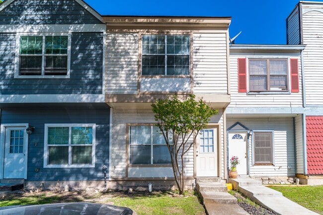 12205 Magnolia Blossom St in San Antonio, TX - Building Photo - Building Photo