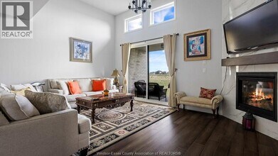 236 McLellan Ave in Amherstburg, ON - Building Photo - Building Photo