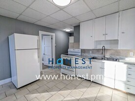 73 Kennedy Memorial Dr in Waterville, ME - Building Photo