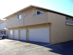 1820 Southwest Expy in San Jose, CA - Foto de edificio - Building Photo
